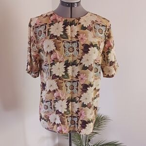 Vintage Casual Corner 100% Silk Short Sleeve Blouse S RN 59602
